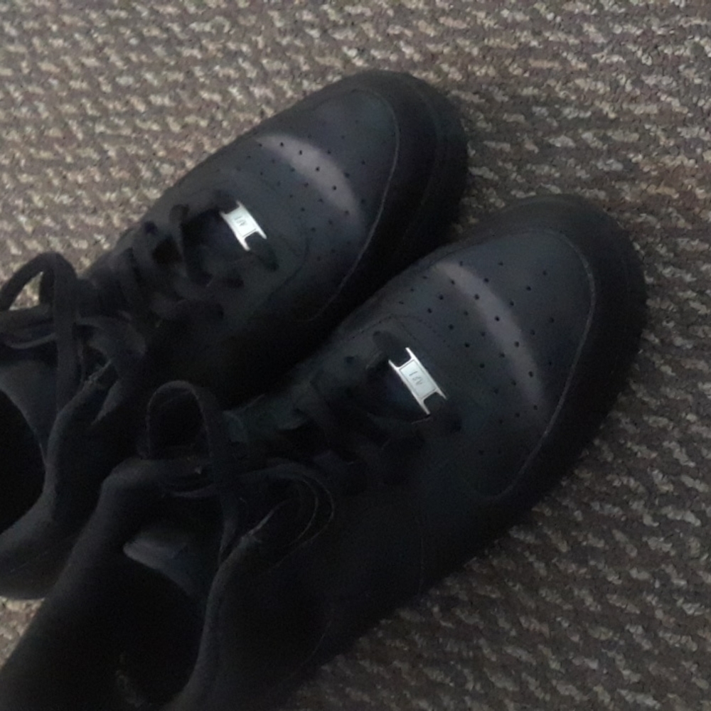 Men's black air force 1 sneakers